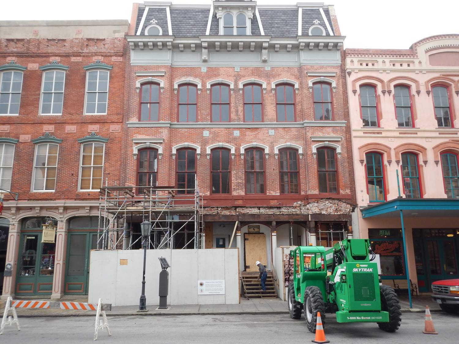 Galveston building restoration